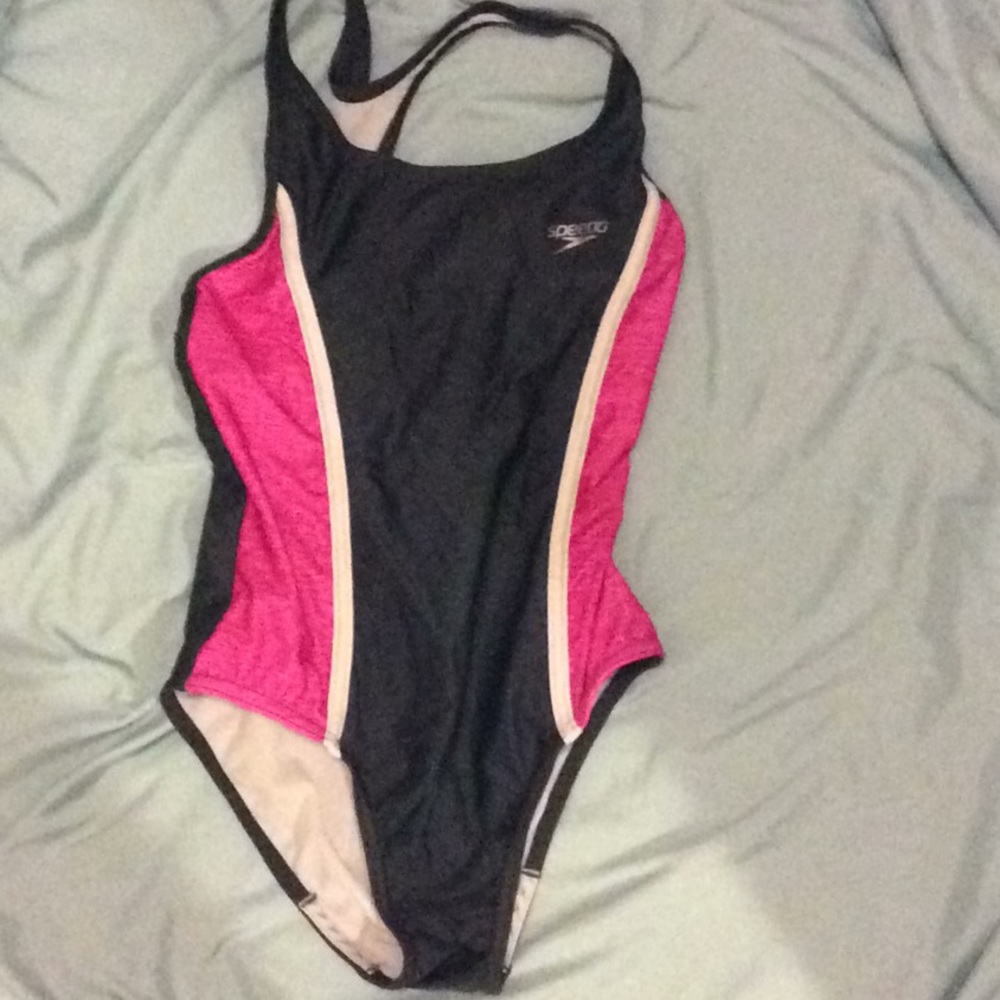 Speedo one piece bathing suit